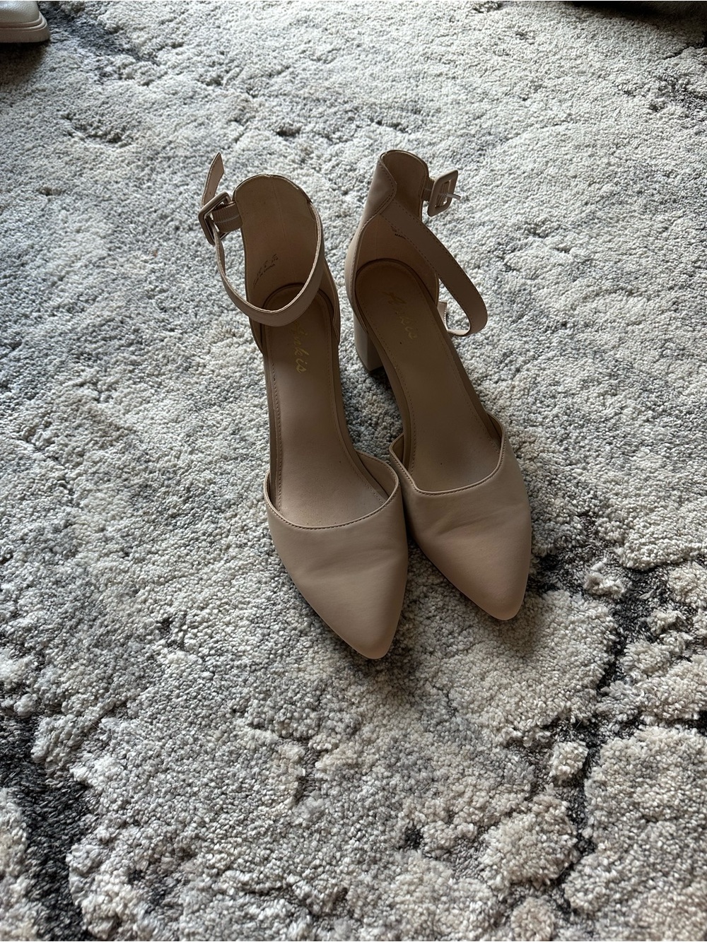 Women’s nude heels